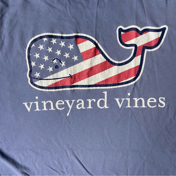 Vineyard Vines Blue Americana Whale Graphic T-Shirt, Men’s size XL - Picture 4 of 7